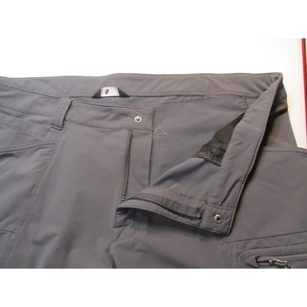 The North Face Mens 40 Gray Nylon Cargo Shorts Hiking Activewear Stretch